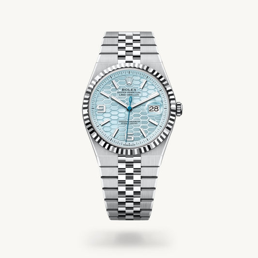 Rolex Land-Dweller 40
Oyster, 40 mm, platinum.